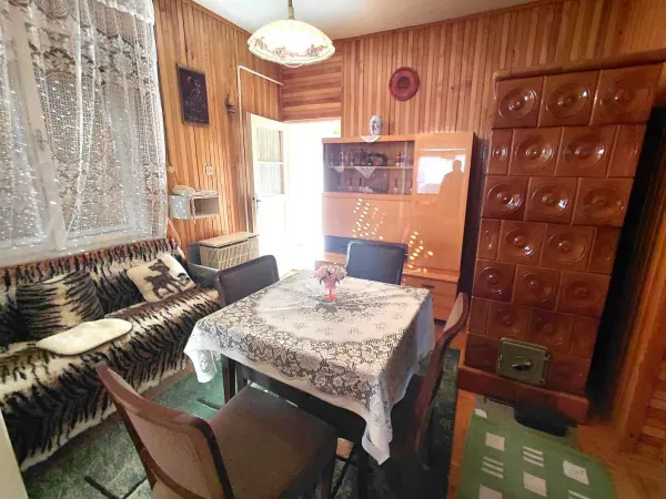 Eladó családi ház, Várgesztes 2 szoba 82 m² 52 M Ft