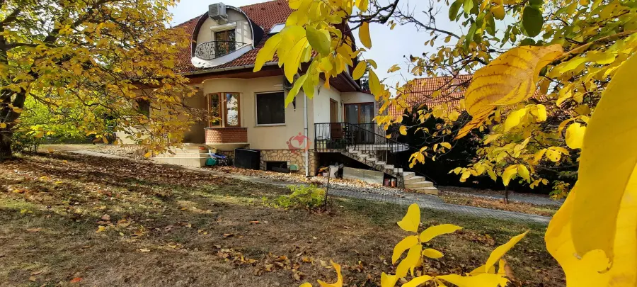 eladó családi ház, Verőce