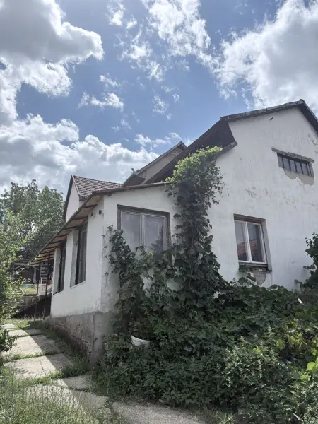 eladó családi ház, Verőce