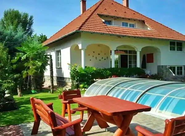 Eladó családi ház, Visegrád 6 szoba 257 m² 139.9 M Ft