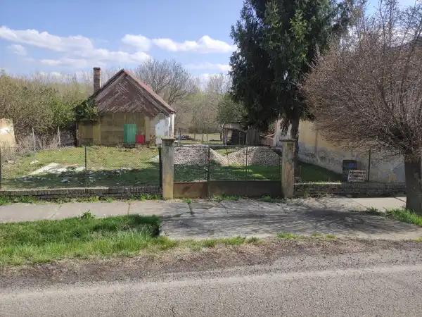 Eladó Építési telek, Bár 2331 m² 4 M Ft