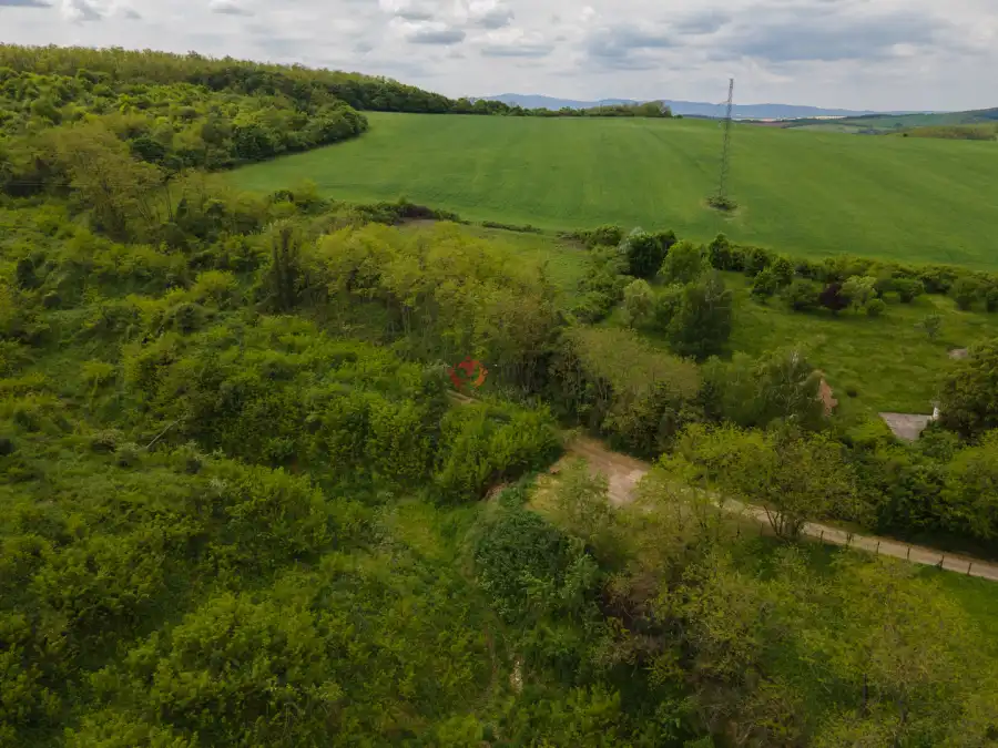 eladó  Építési telek, Debercsény