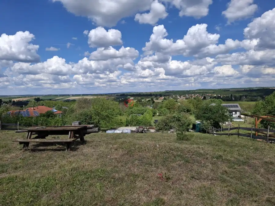 eladó  Építési telek, Felcsút