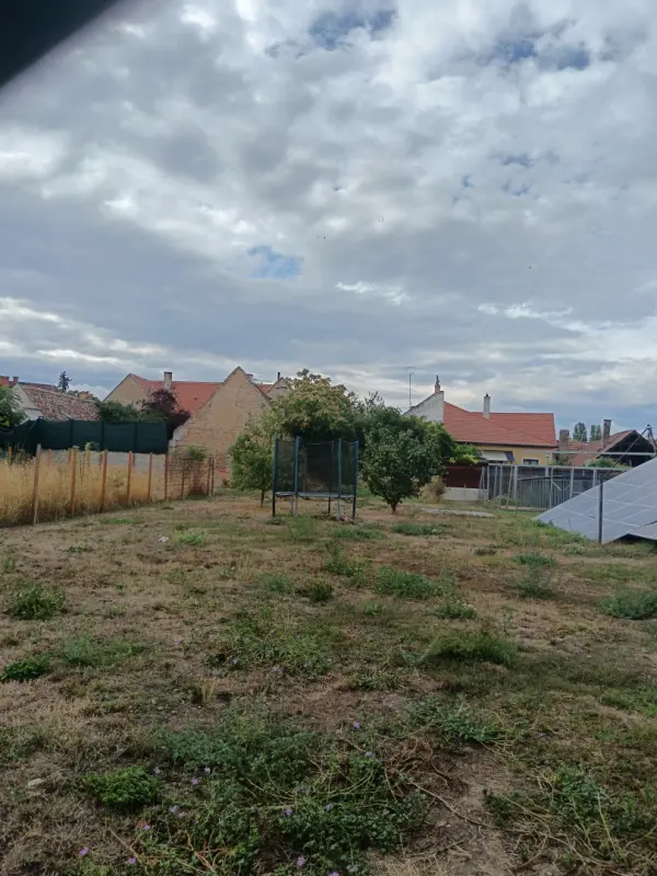 Eladó Építési telek, Győr 700 m² 59 M Ft