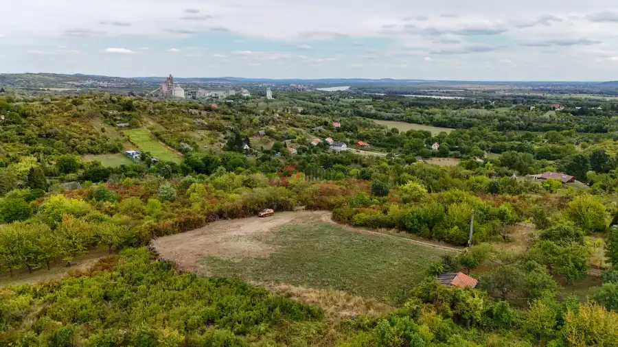 eladó  Építési telek, Vác