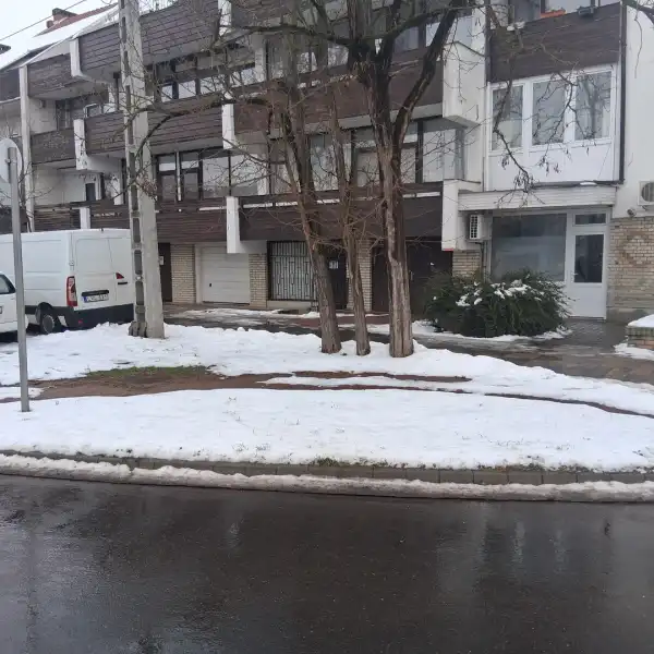 Eladó garázs, Békéscsaba 15 m² 8 M Ft