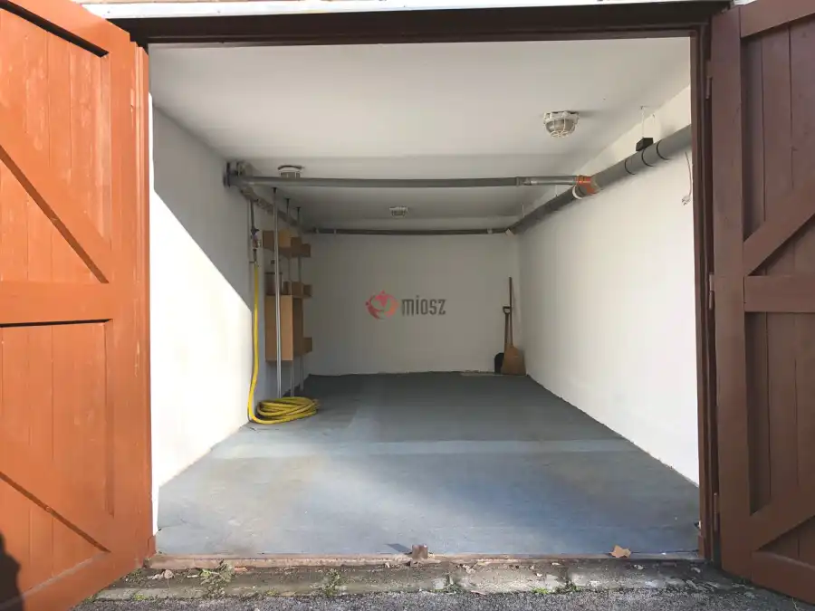 eladó garázs, Békéscsaba
