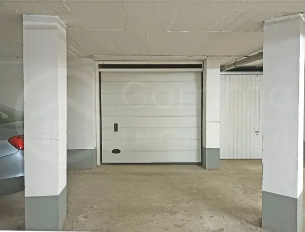 Eladó garázs, Debrecen 25 m² 11 M Ft