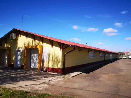 eladó gazdasági ingatlan, Gyula