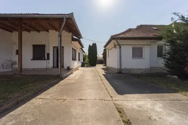 Eladó gazdasági ingatlan, Vác 10 szoba 662 m² 200 M Ft