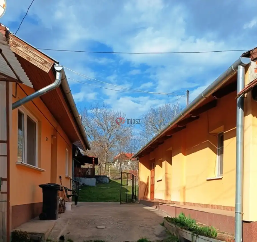 eladó házrész, Szokolya