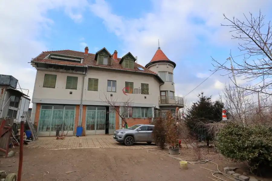 eladó hotel, szálloda, Szeged