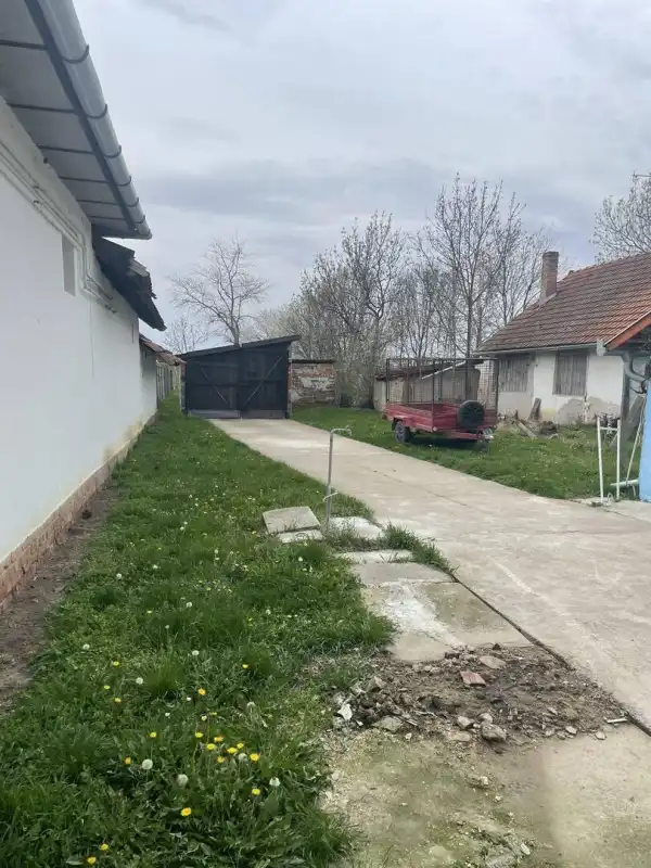 Eladó ikerház, Békéscsaba 2 szoba 84 m² 27 M Ft