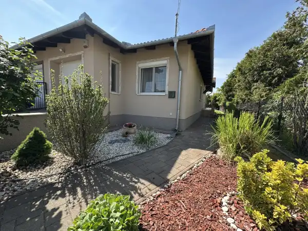 Eladó ikerház, Dunaharaszti 4 szoba 104 m² 124.9 M Ft