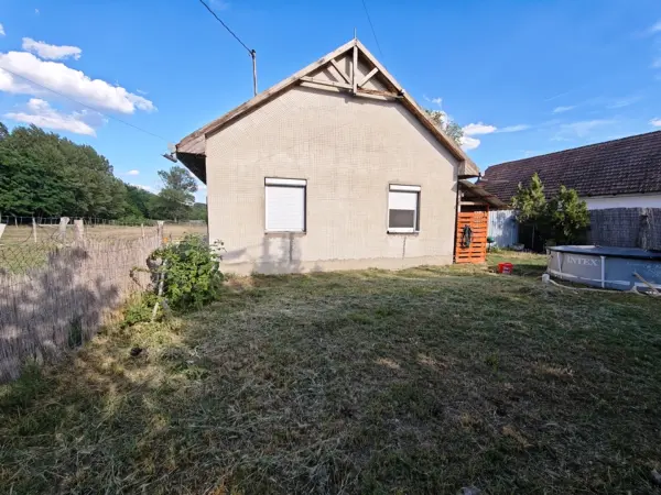 Eladó ikerház, Táborfalva 2+1 szoba 62 m² 42.5 M Ft