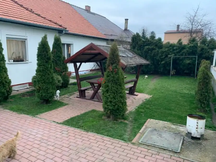 eladó ikerház, Tatabánya