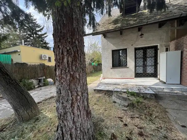 Eladó ikerház, Velence 2 szoba 40 m² 27.9 M Ft