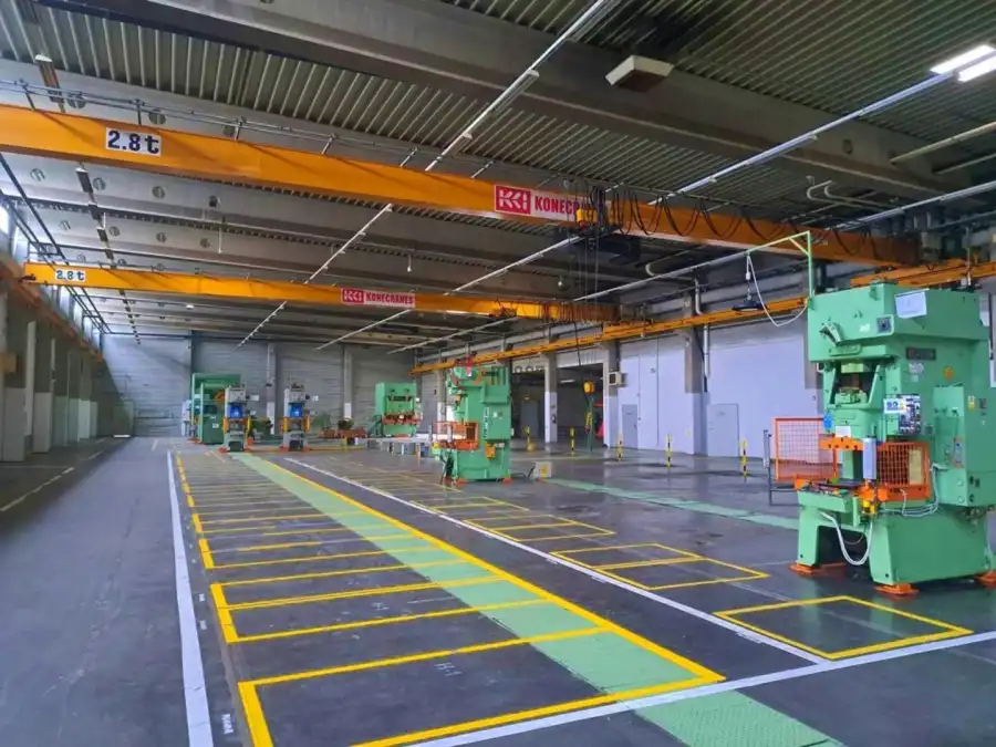 eladó ipari ingatlan, Dunaújváros