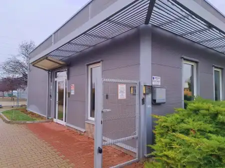 eladó ipari ingatlan, Szigetszentmiklós