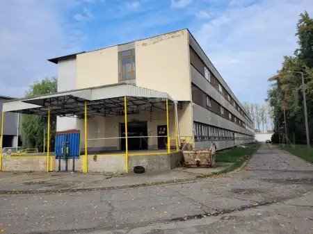 eladó ipari ingatlan, Tiszaújváros