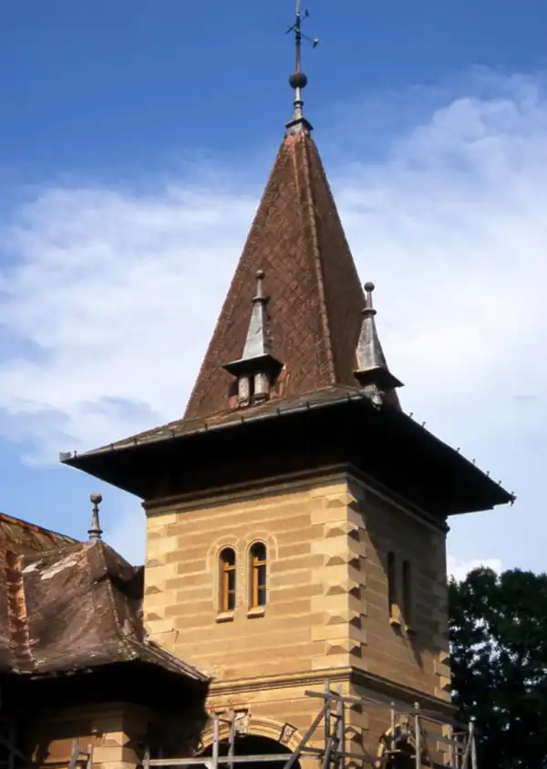 Eladó kastély, Orosháza 12 szoba 800 m² 49 M Ft