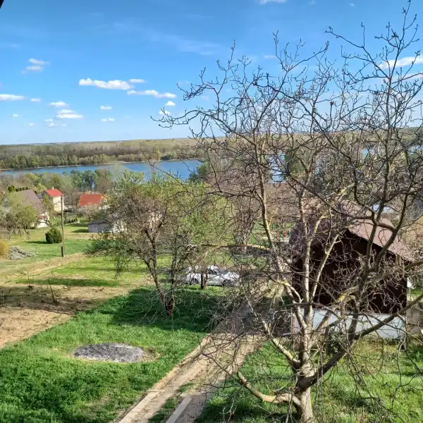 Eladó nyaraló, Dunaszekcső 1+3 szoba 78 m² 14 M Ft