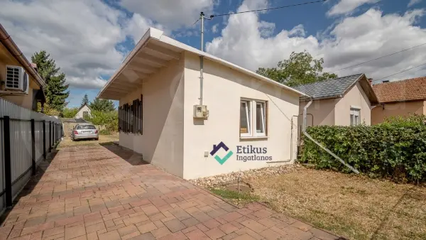 Eladó nyaraló, Nyékládháza 1 szoba 33 m² 15.5 M Ft