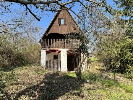 eladó nyaraló, Pákozd