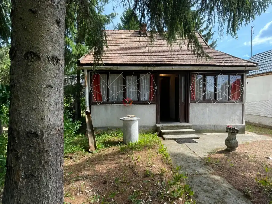 eladó nyaraló, Pilisvörösvár