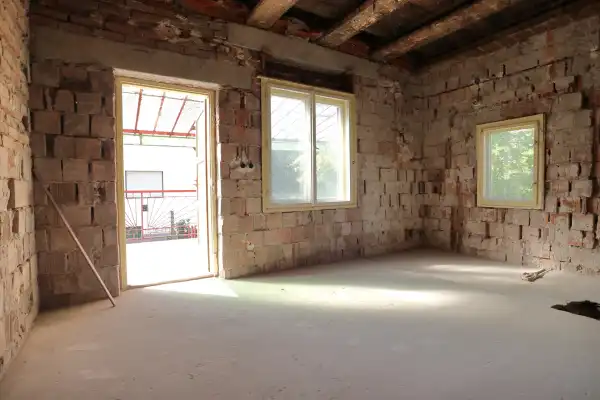 Eladó nyaraló, Szatymaz 1 szoba 62 m² 13.5 M Ft