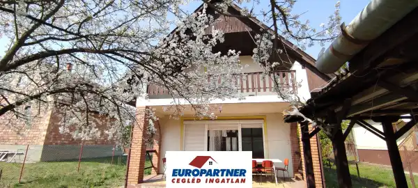 Eladó nyaraló, Tápiószentmárton 3 szoba 57 m² 29.5 M Ft
