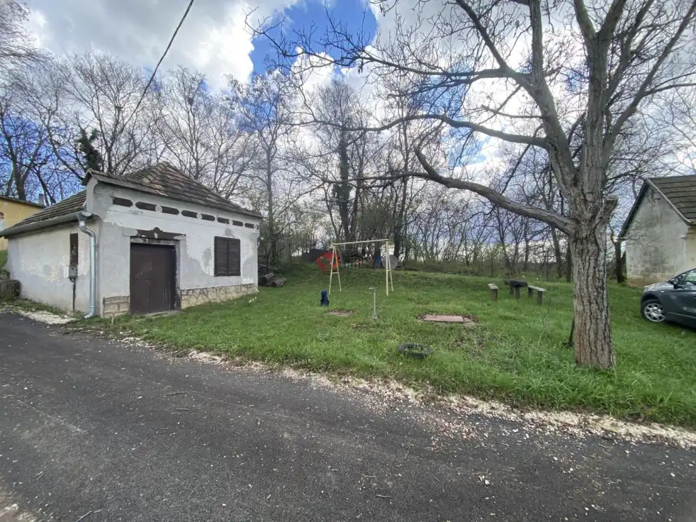 Komárom-Esztergom megye - Vértesszőlős