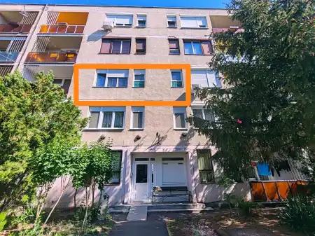 eladó panellakás, Balassagyarmat