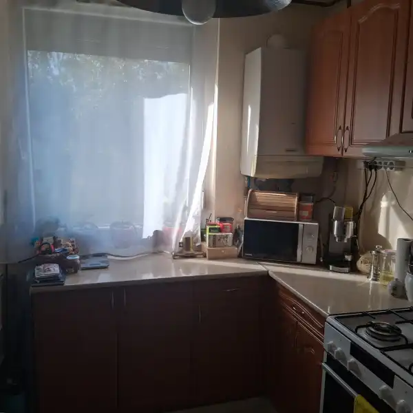 Eladó panellakás, Békéscsaba 2 szoba 48 m² 32 M Ft