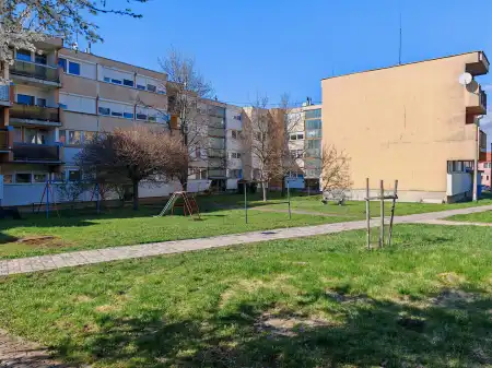 eladó panellakás, Bélapátfalva