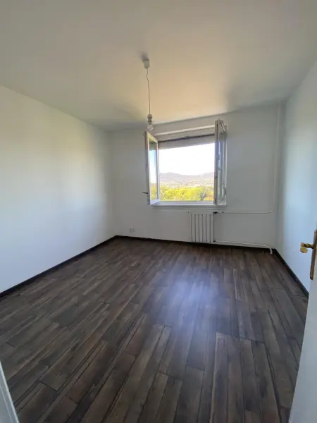 eladó panellakás, Budapest, III. kerület