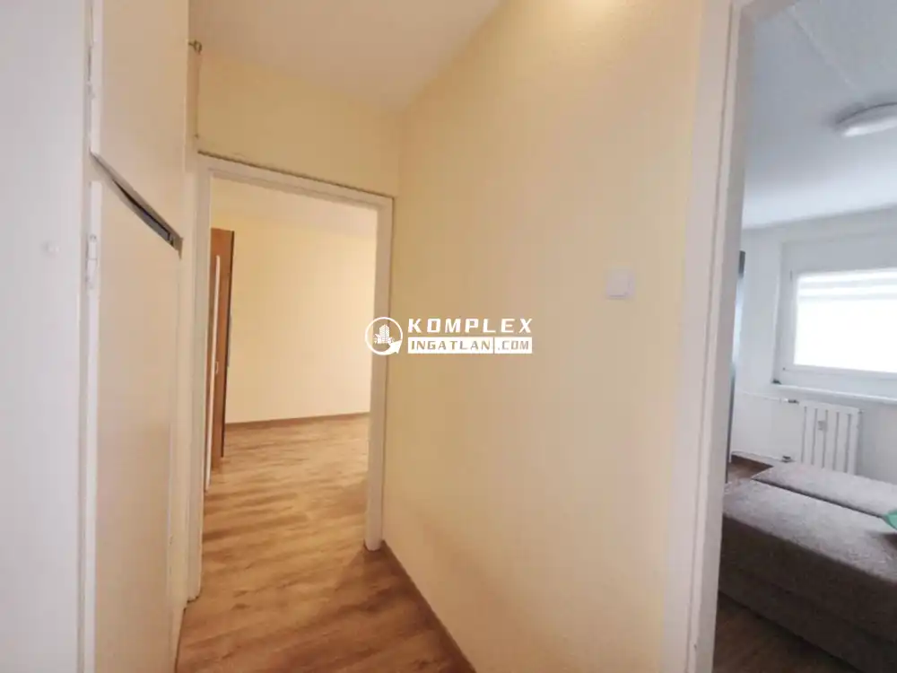 Budapest, III. kerület - Békásmegyeri ltp. Duna felől