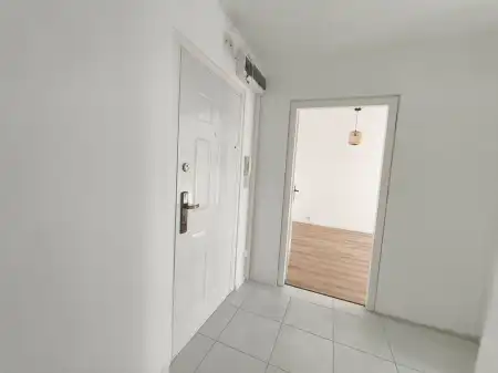 eladó panellakás, Budapest, III. kerület