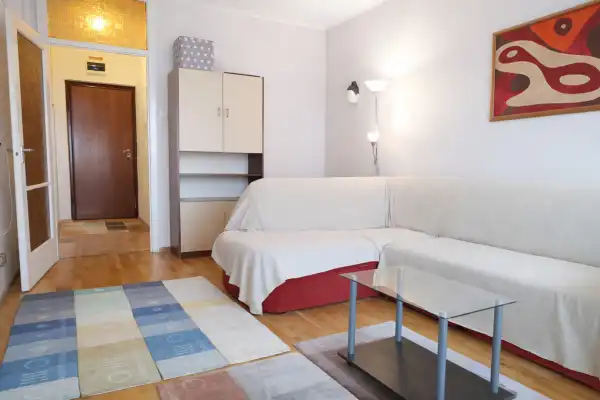 Eladó panellakás, Budapest, IV. kerület 2 szoba 68 m² 79 M Ft