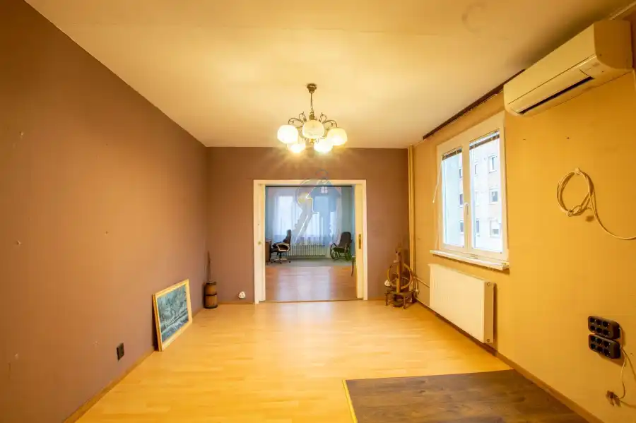 eladó panellakás, Budapest, XV. kerület