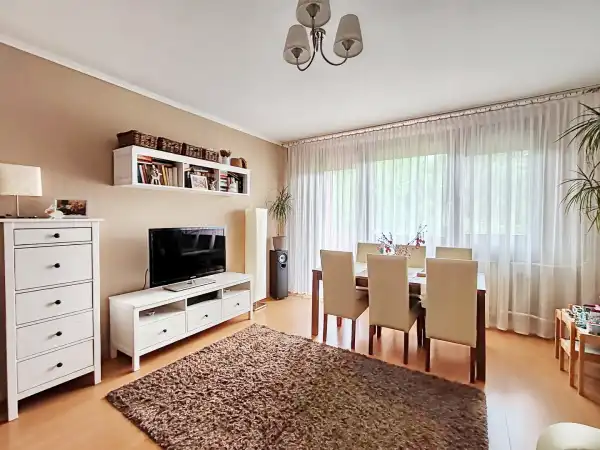 Eladó panellakás, Budapest, XXI. kerület 2+1 szoba 64 m² 60.9 M Ft