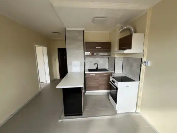 Eladó panellakás, Dunaújváros 1 szoba 35 m² 27.9 M Ft