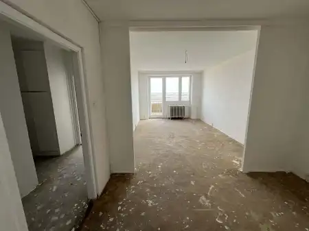 eladó panellakás, Dunaújváros