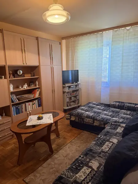 eladó panellakás, Dunaújváros