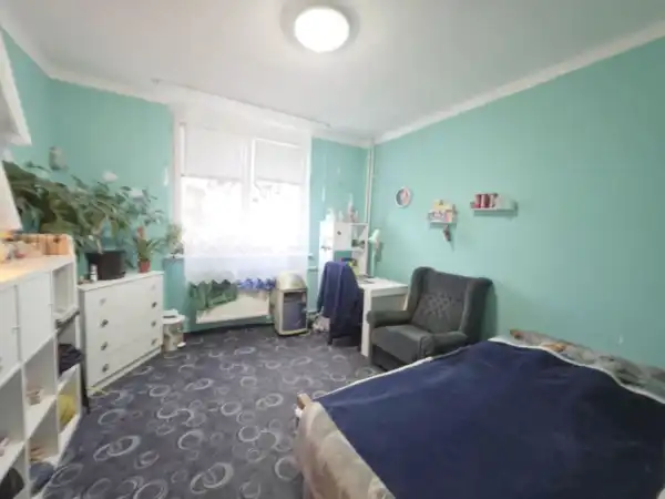 Eladó panellakás, Dunaújváros 2 szoba 54 m² 30 M Ft