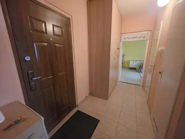 Eladó panellakás, Dunaújváros 2 szoba 52 m² 33 M Ft