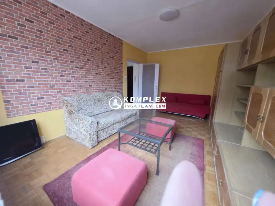 eladó panellakás, Dunaújváros