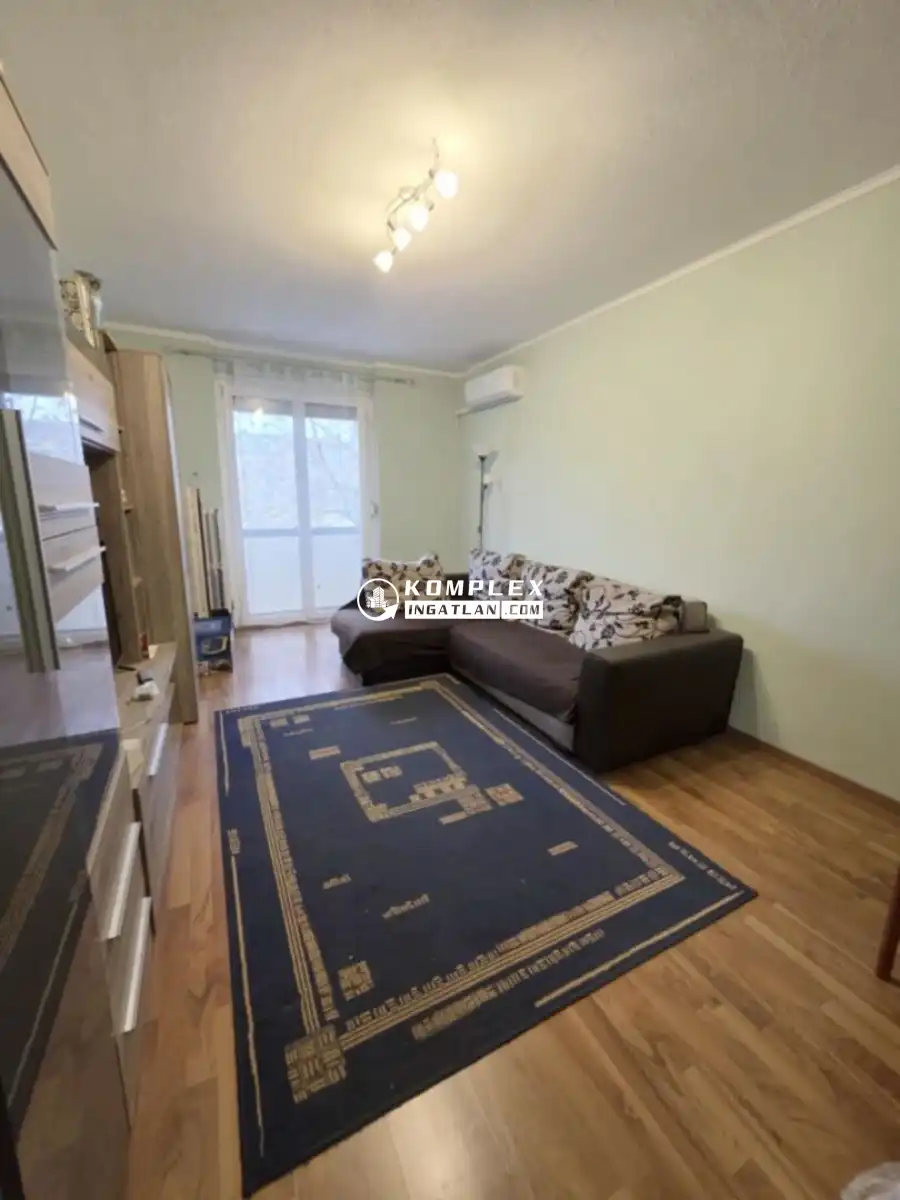 eladó panellakás, Dunaújváros