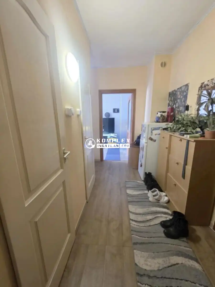 eladó panellakás, Dunaújváros