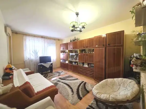 Eladó panellakás, Dunaújváros 2 szoba 59 m² 32.9 M Ft